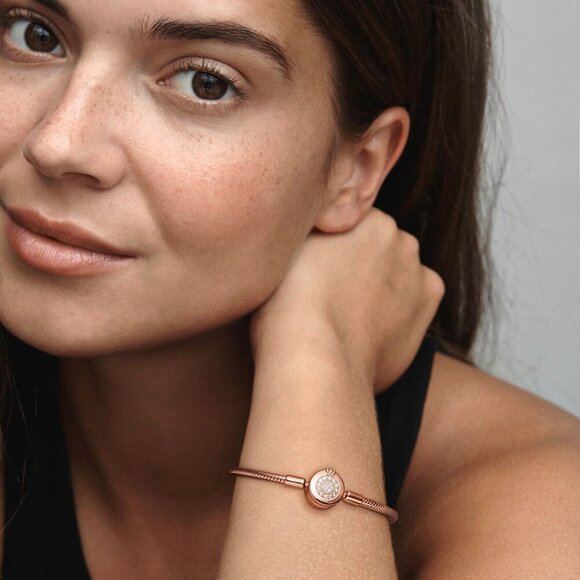 Women's Light Pink Sterling Silver Sparkling Crown O Snake Chain Bracelet Clasp - Picture 4 of 6